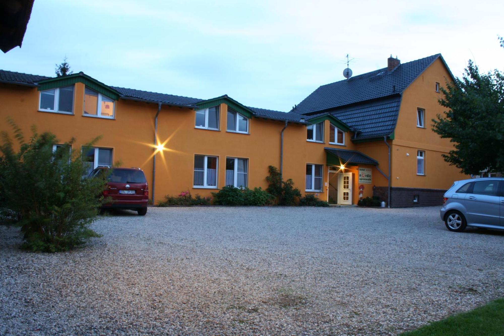Hotel Nordic Spreewald Люббенау Экстерьер фото
