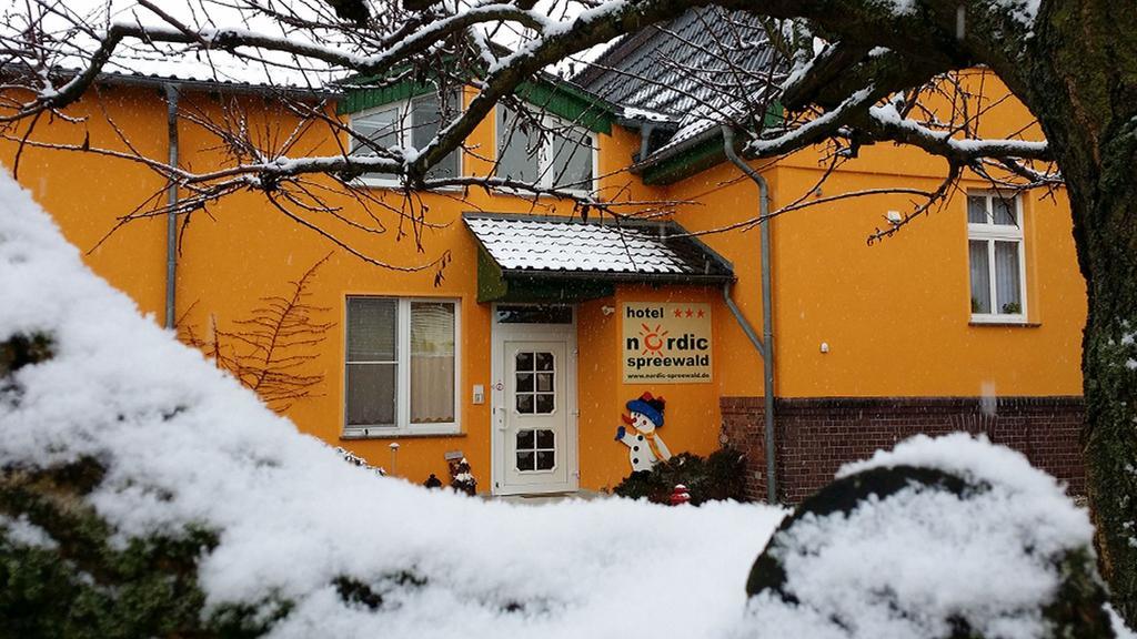 Hotel Nordic Spreewald Люббенау Экстерьер фото