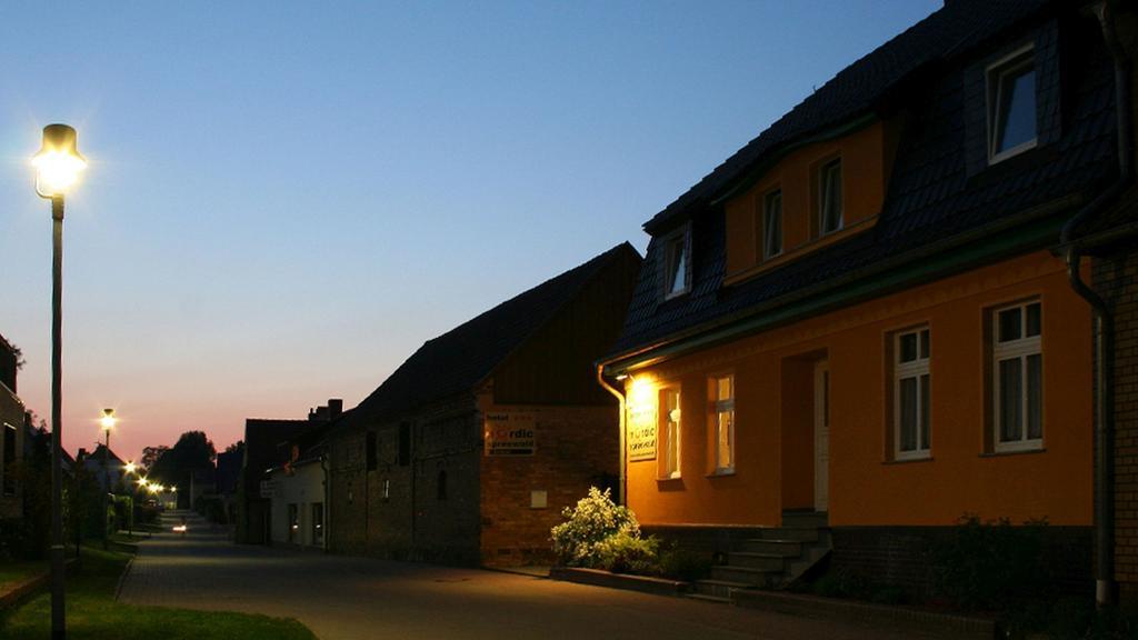 Hotel Nordic Spreewald Люббенау Экстерьер фото